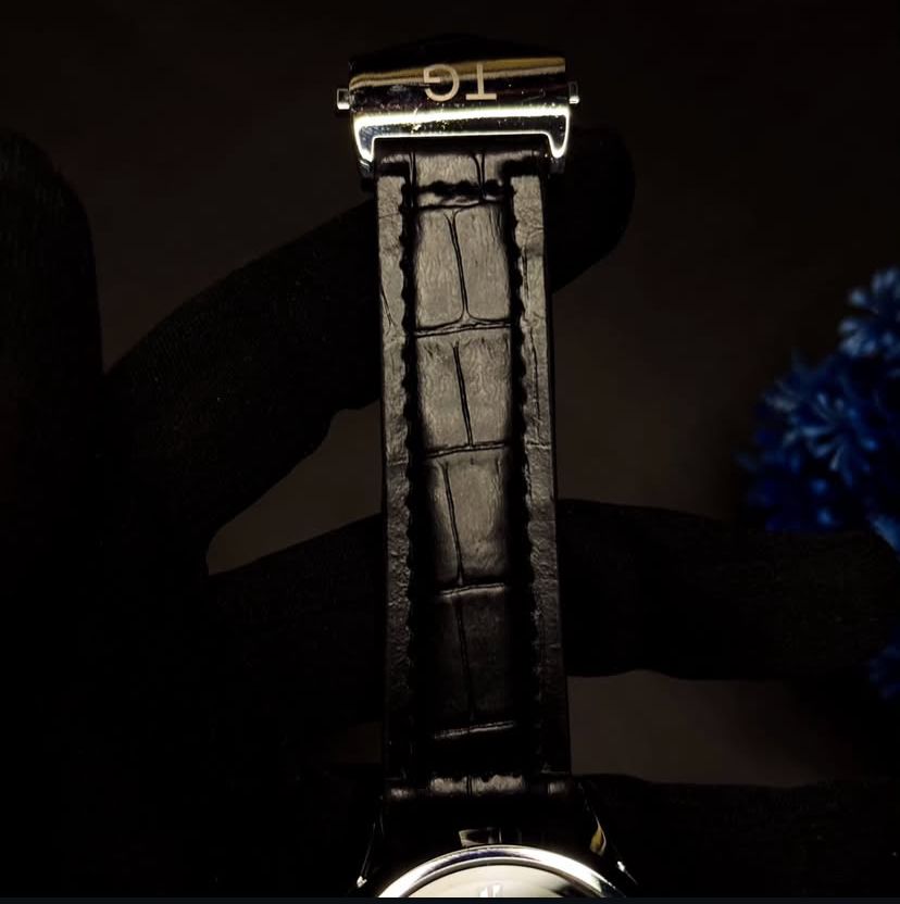 AA+ Tag Model With Day & Date - Quartz